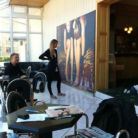 Du Broliai Hotel Palanga Ngoại thất bức ảnh