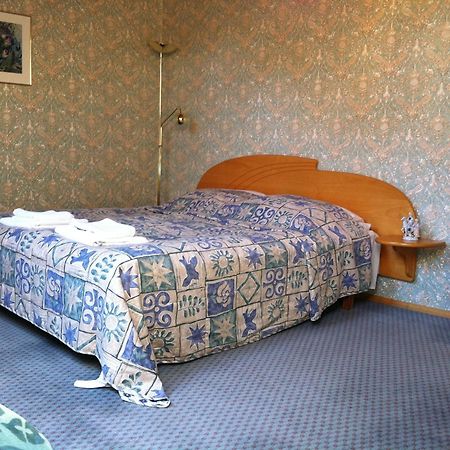 Du Broliai Hotel Palanga Ngoại thất bức ảnh